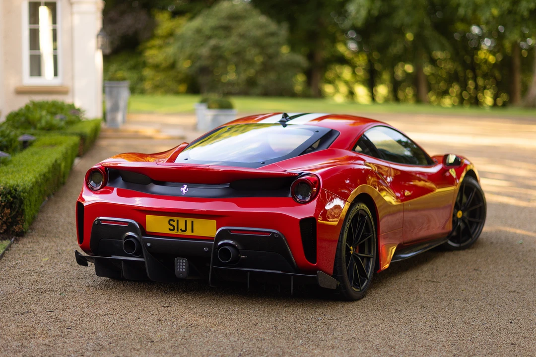 2019 Ferrari 488 Pista - Image 7 of 31
