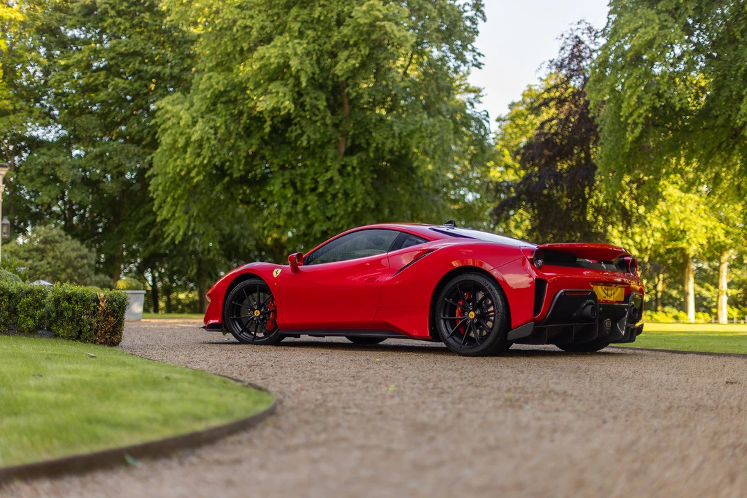 2019 Ferrari 488 Pista - Image 12 of 31