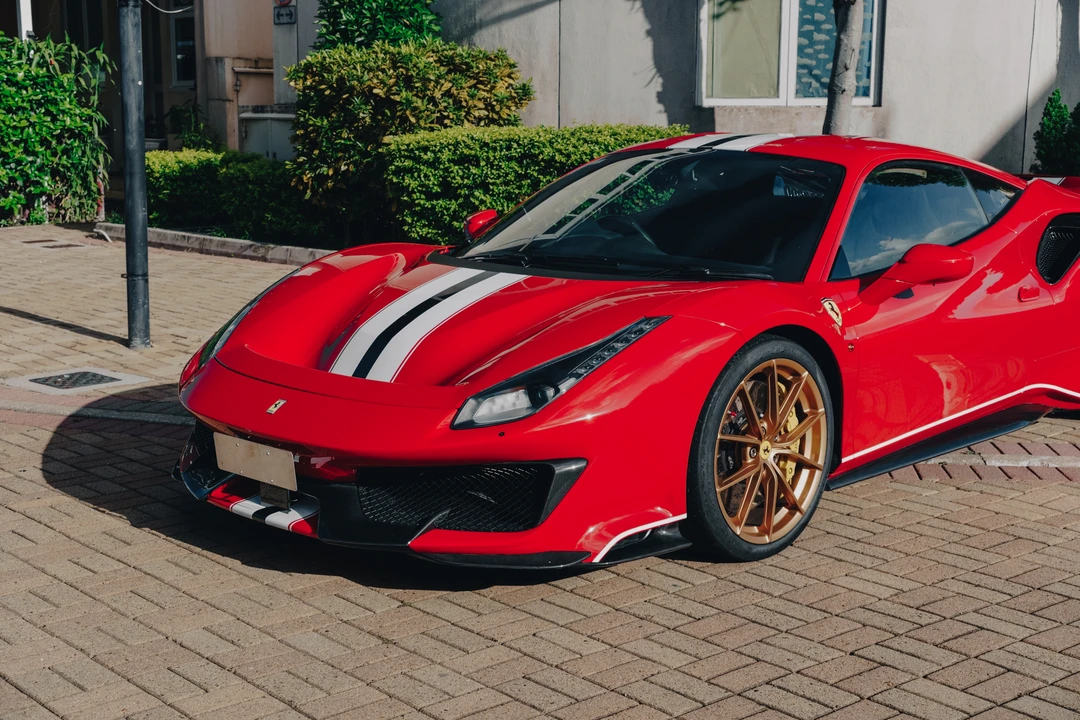 2019 Ferrari 488 Pista - Image 11 of 31
