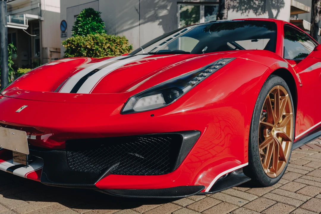 2019 Ferrari 488 Pista - Image 15 of 31
