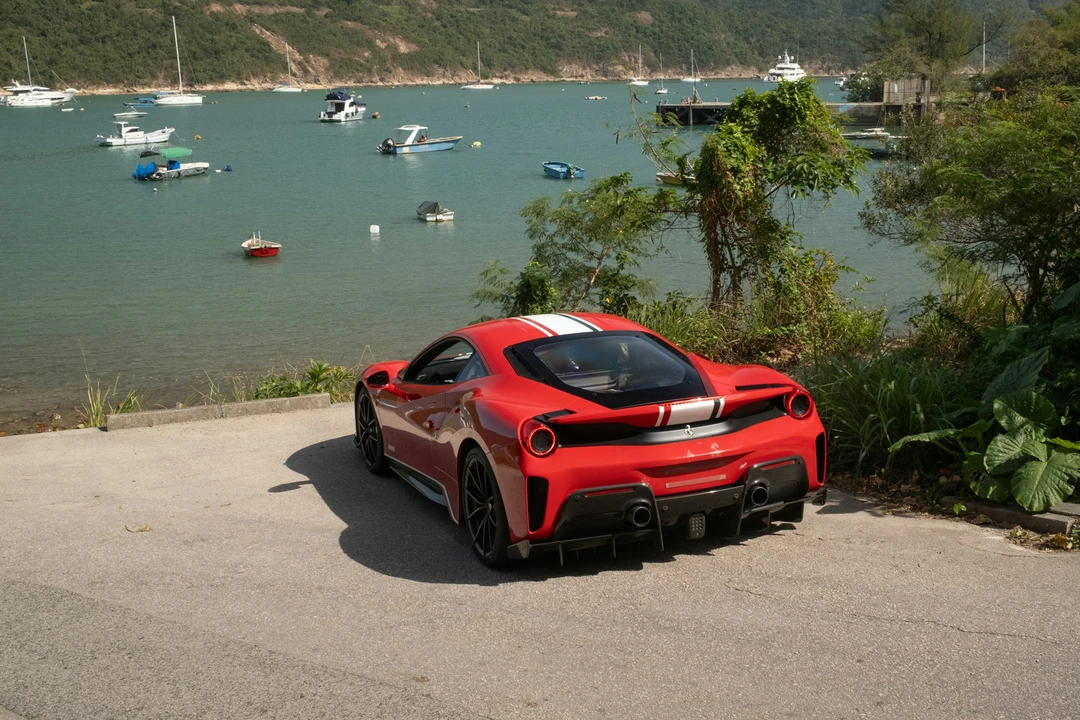 2019 Ferrari 488 Pista - Image 13 of 21
