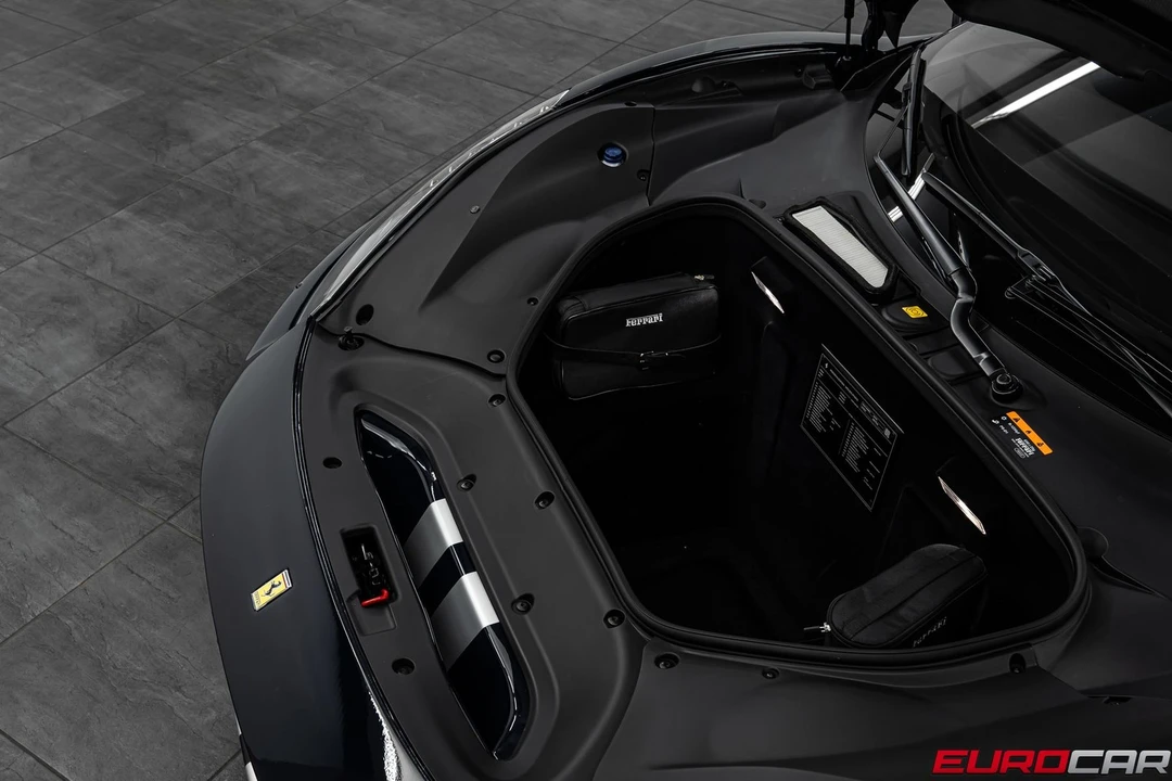 2019 Ferrari 488 Pista - Image 12 of 31