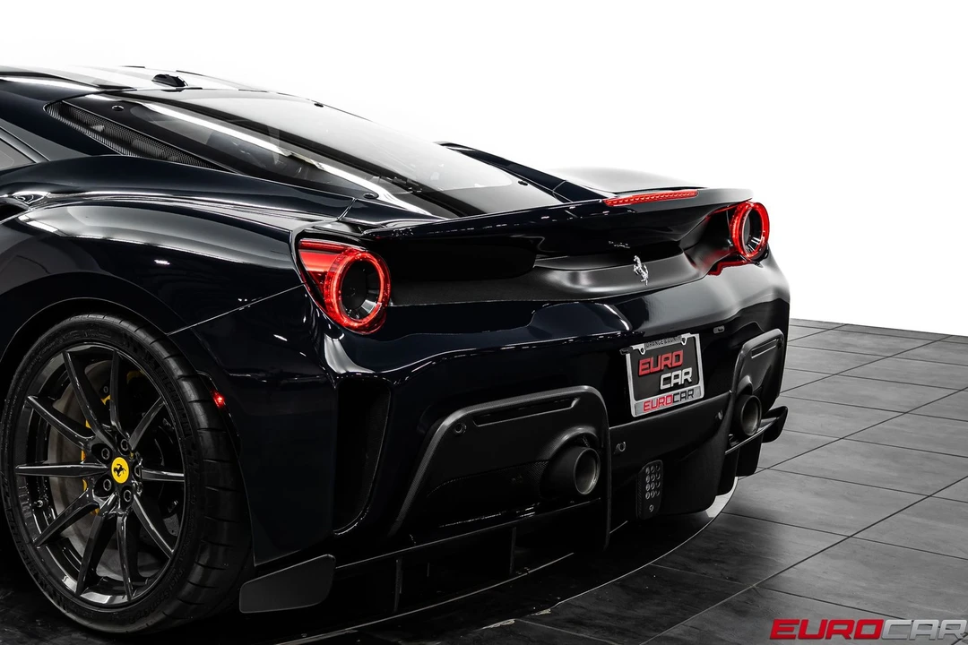 2019 Ferrari 488 Pista - Image 27 of 31