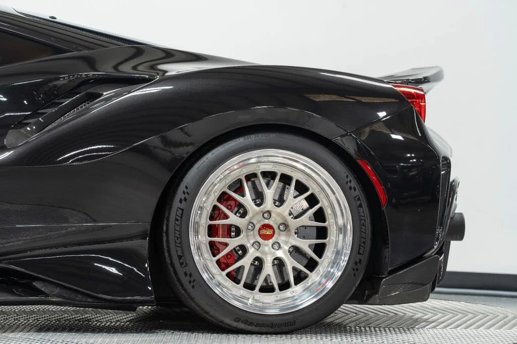 2019 Ferrari 488 Pista - Image 10 of 31