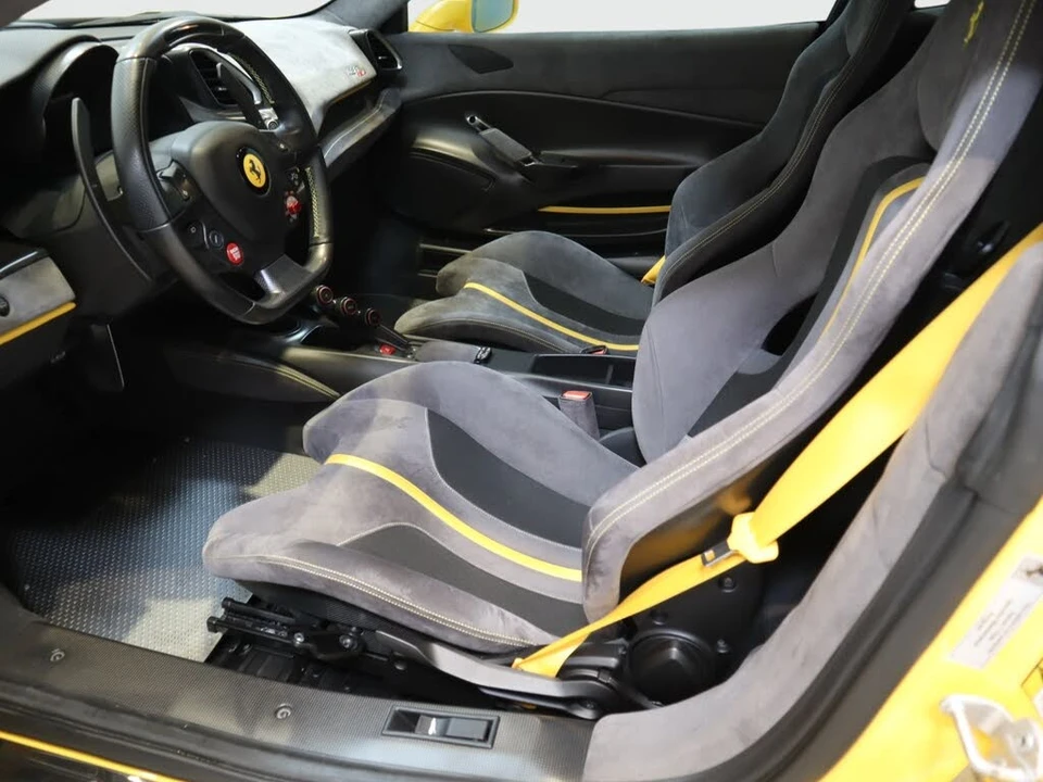 2019 Ferrari 488 Pista - Image 17 of 31