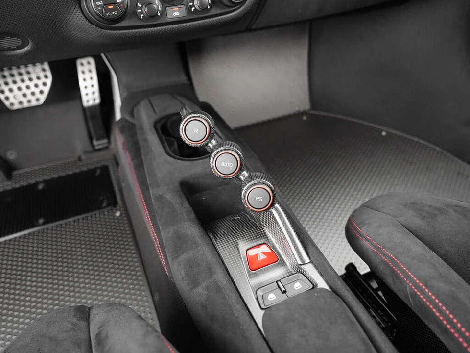2019 Ferrari 488 Pista - Image 26 of 31