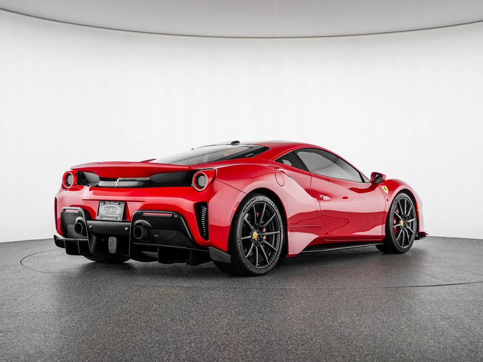 2019 Ferrari 488 Pista - Image 6 of 31