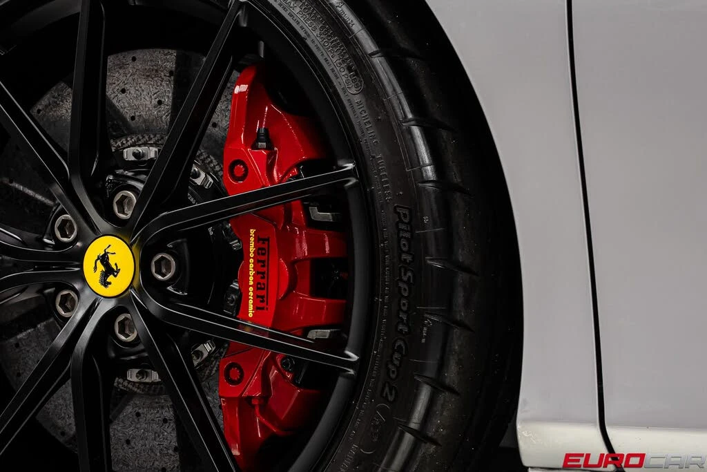 2019 Ferrari 488 Pista - Image 28 of 31