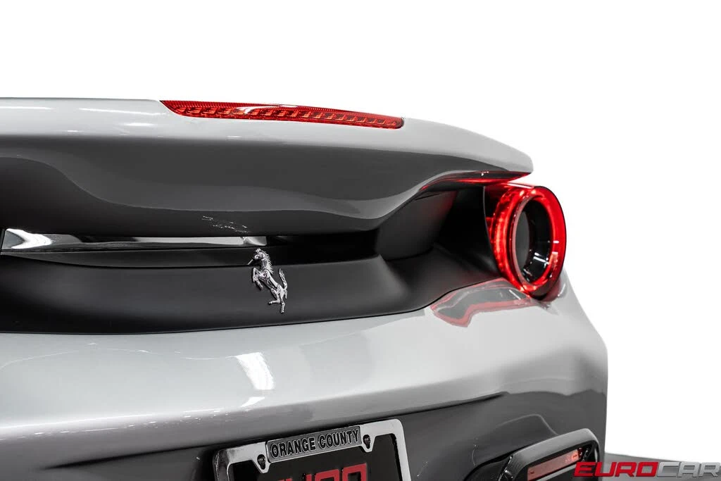 2019 Ferrari 488 Pista - Image 25 of 31
