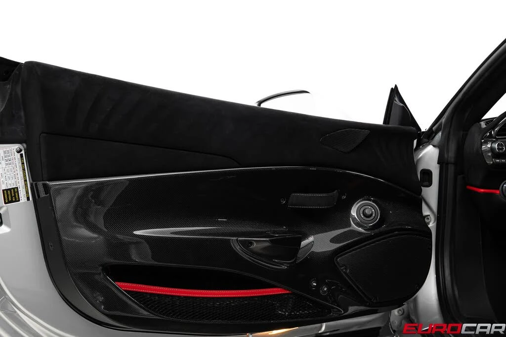 2019 Ferrari 488 Pista - Image 29 of 31