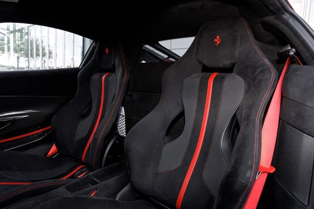 2019 Ferrari 488 Pista - Image 17 of 31