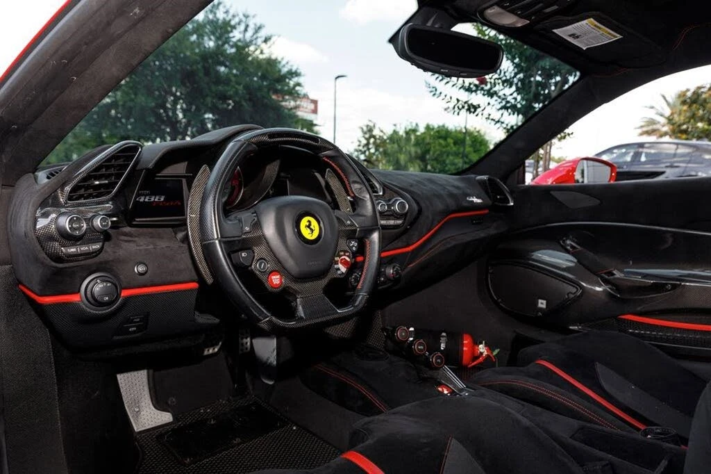 2019 Ferrari 488 Pista - Image 21 of 31