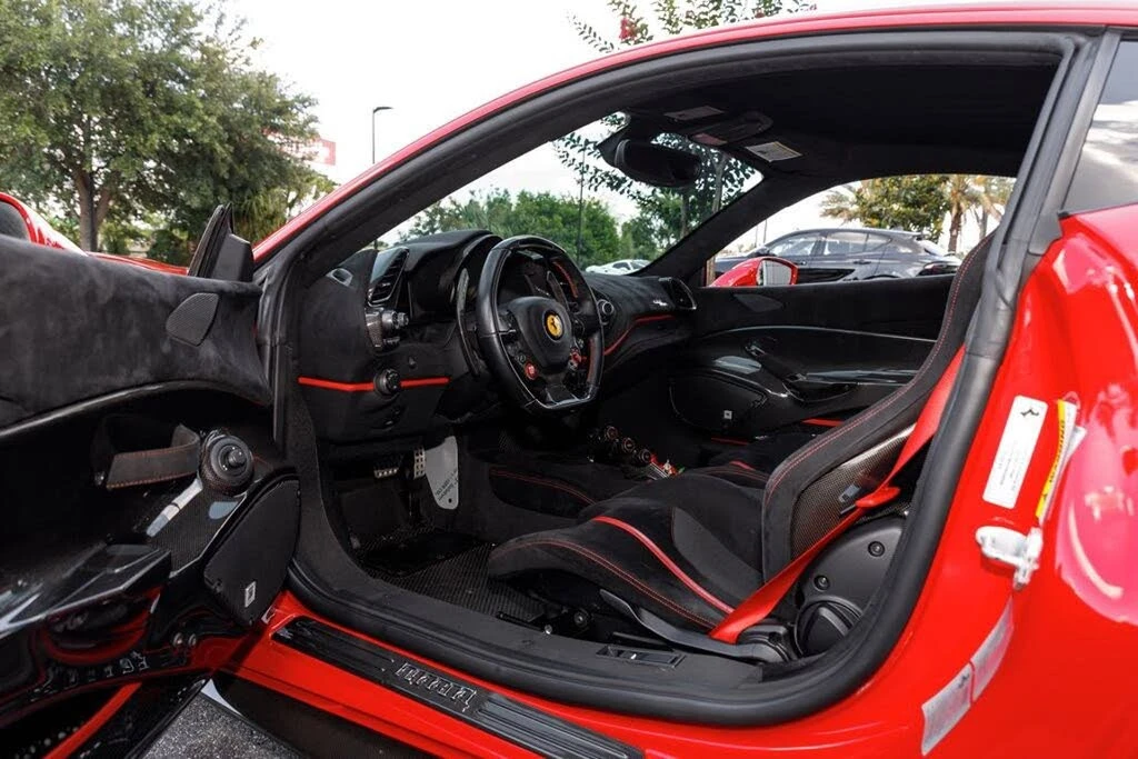 2019 Ferrari 488 Pista - Image 20 of 31