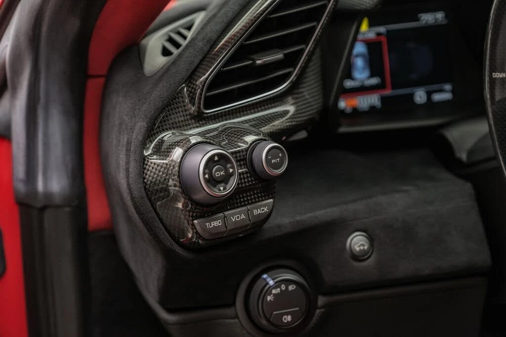 2019 Ferrari 488 Pista - Image 25 of 31