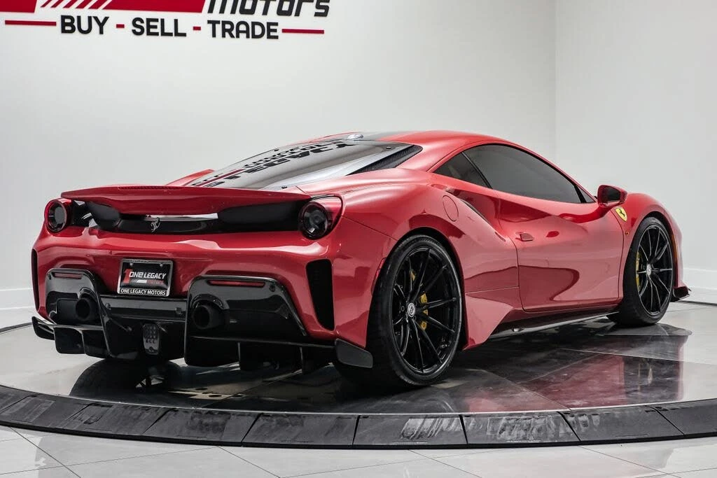 2019 Ferrari 488 Pista - Image 9 of 31
