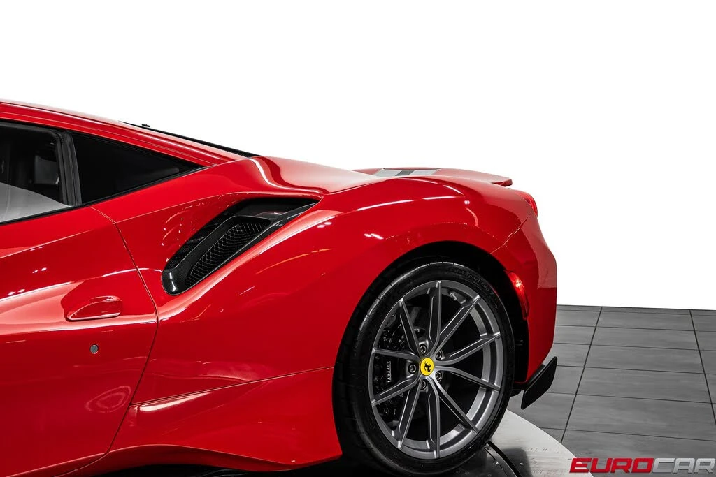 2019 Ferrari 488 Pista - Image 19 of 31