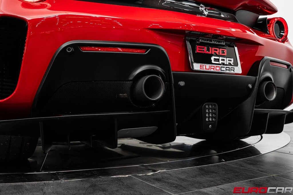 2019 Ferrari 488 Pista - Image 27 of 31