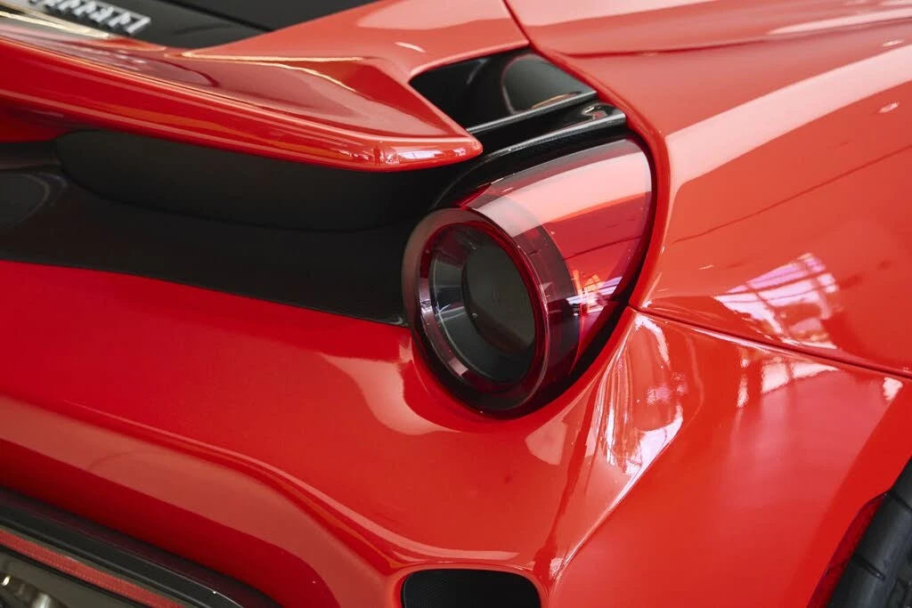 2019 Ferrari 488 Pista - Image 16 of 31