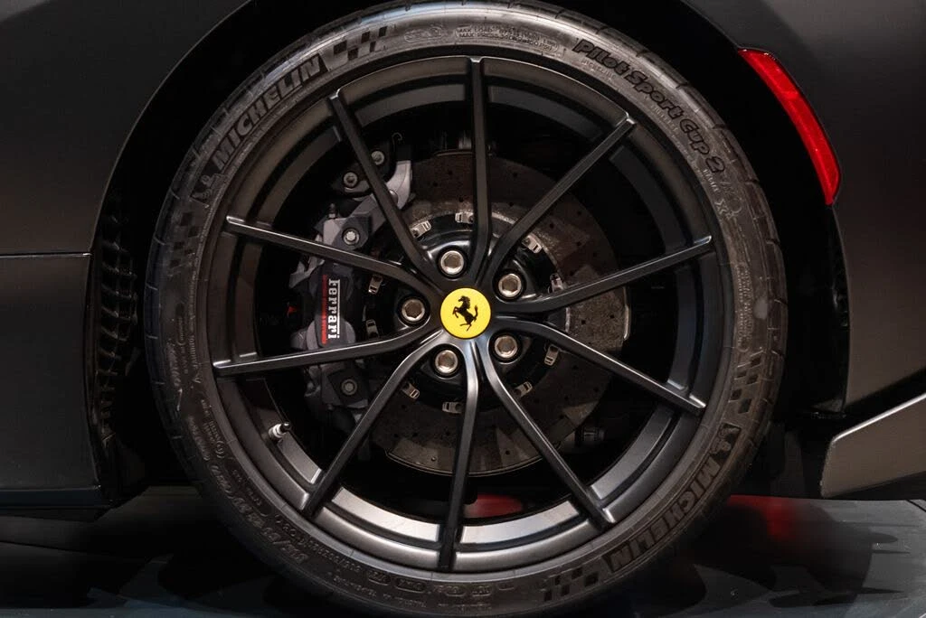 2019 Ferrari 488 Pista - Image 14 of 31