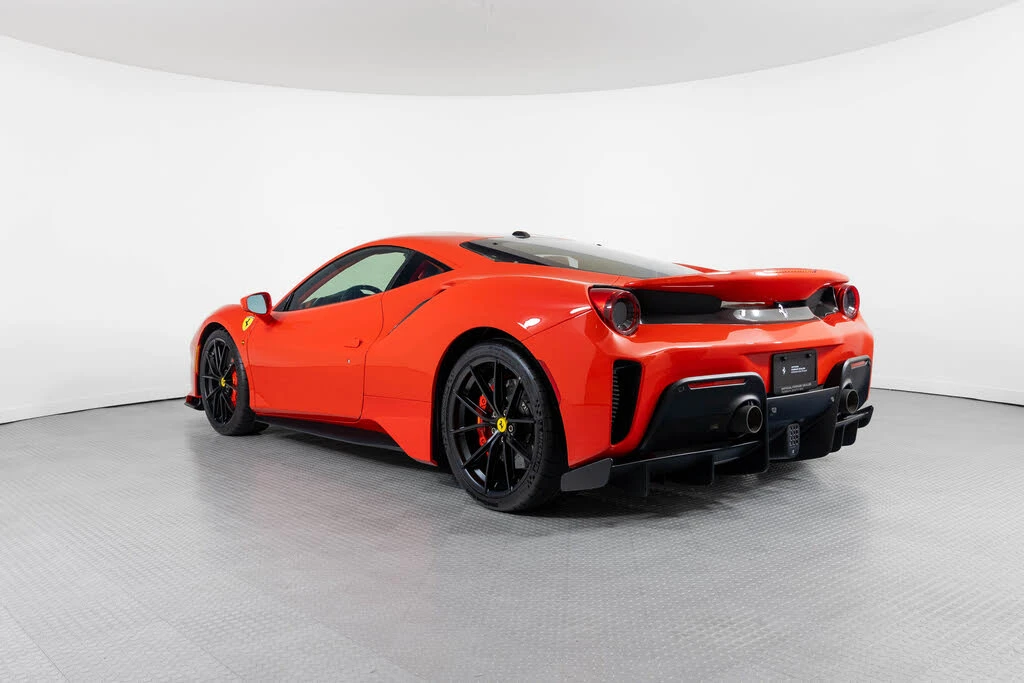 2019 Ferrari 488 Pista - Image 11 of 31
