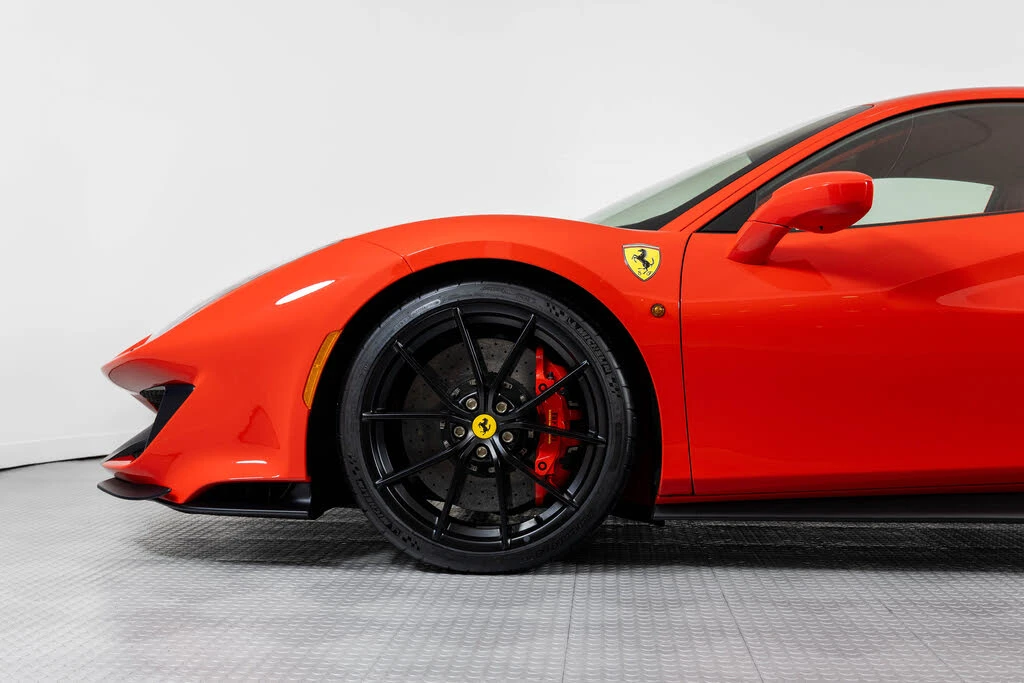 2019 Ferrari 488 Pista - Image 9 of 31