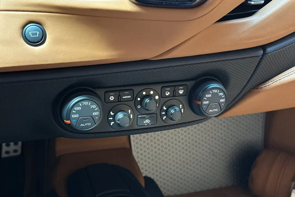 2019 Ferrari 488 Pista - Image 23 of 31