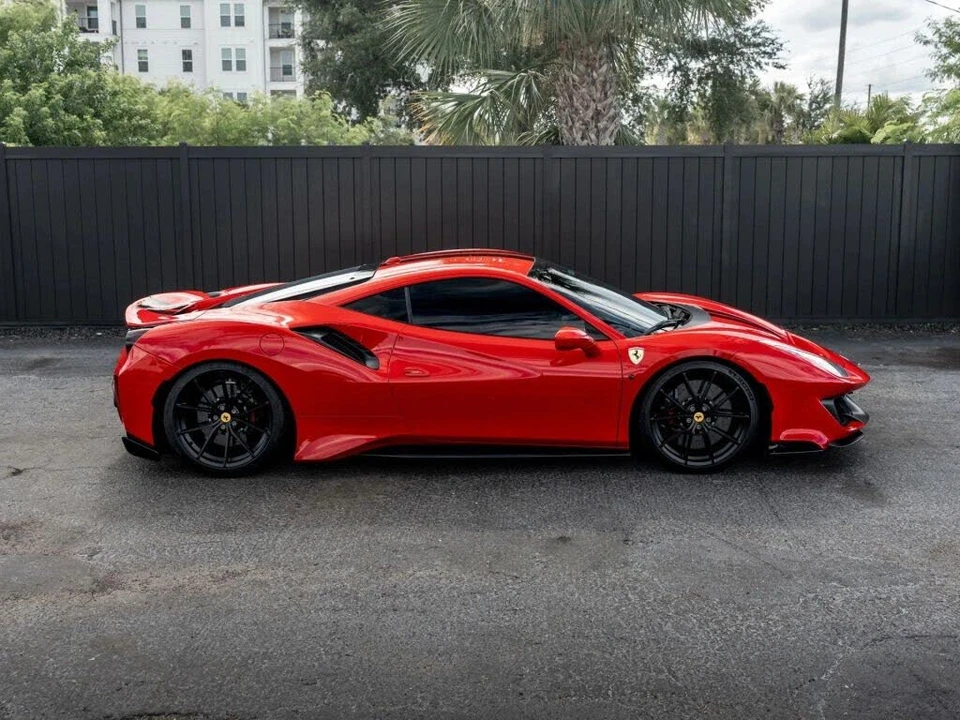 2019 Ferrari 488 Pista - Image 26 of 31