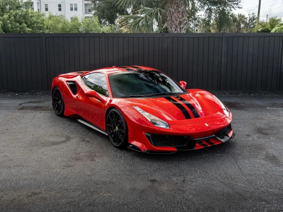 2019 Ferrari 488 Pista - Image 25 of 31
