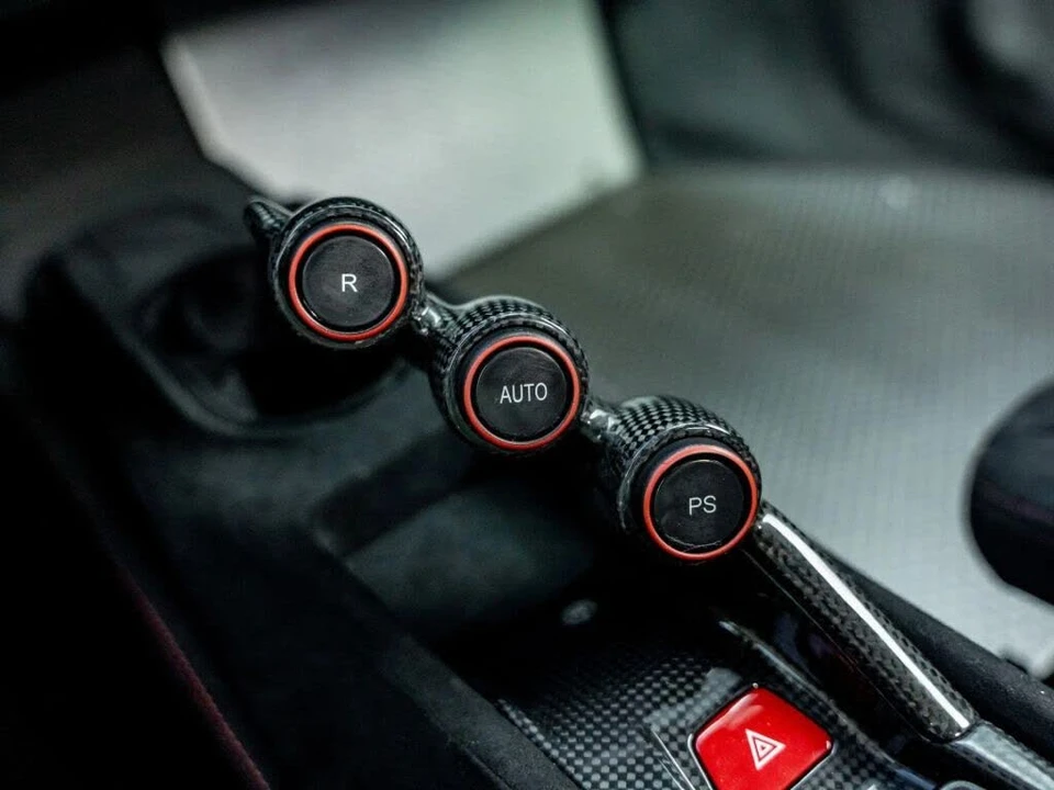 2019 Ferrari 488 Pista - Image 18 of 31