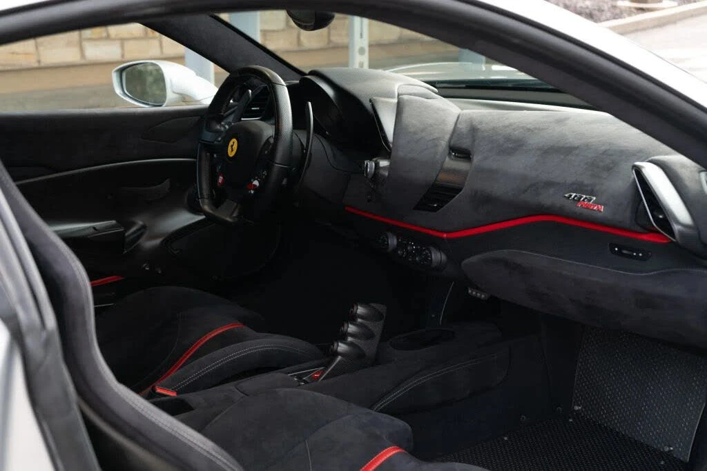 2019 Ferrari 488 Pista - Image 31 of 31
