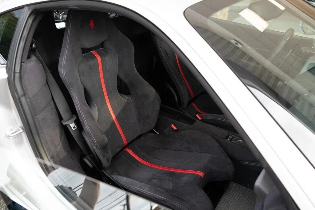 2019 Ferrari 488 Pista - Image 28 of 31