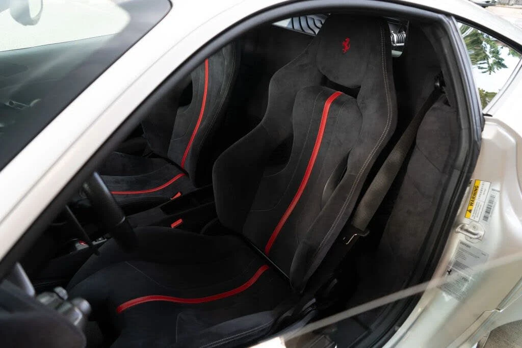 2019 Ferrari 488 Pista - Image 16 of 31