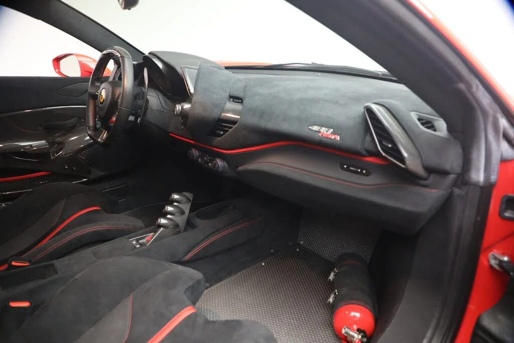 2019 Ferrari 488 Pista - Image 18 of 31