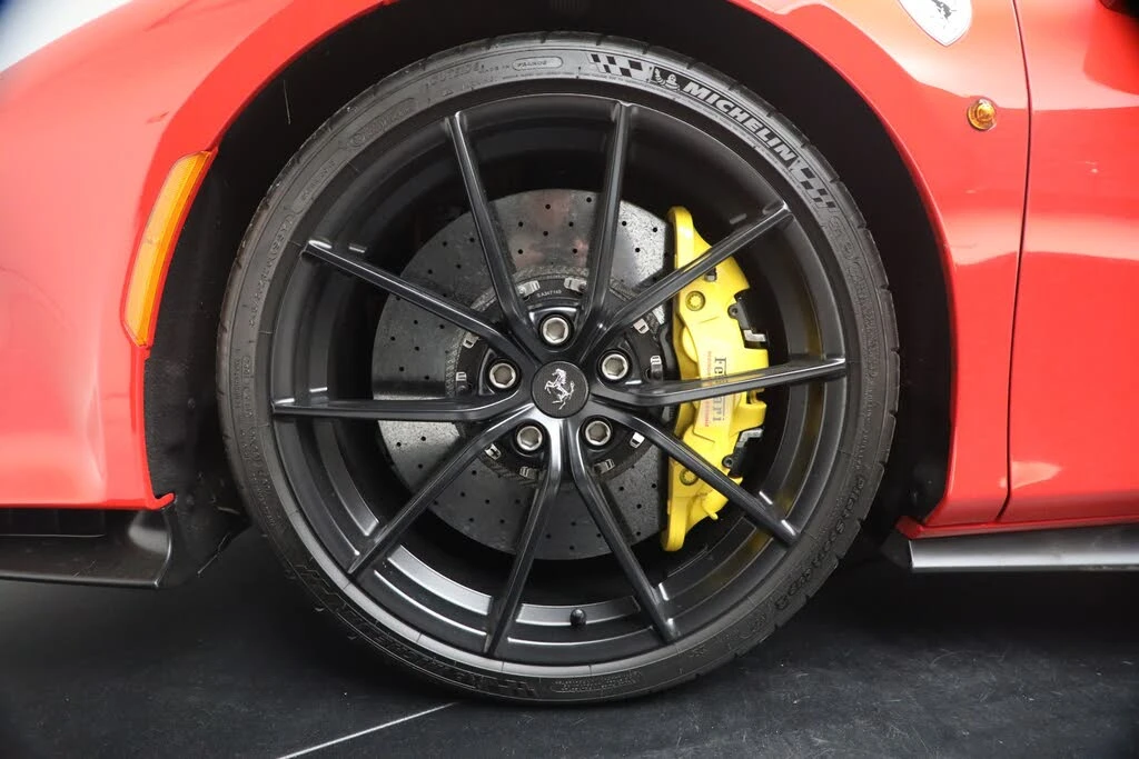 2019 Ferrari 488 Pista - Image 26 of 31