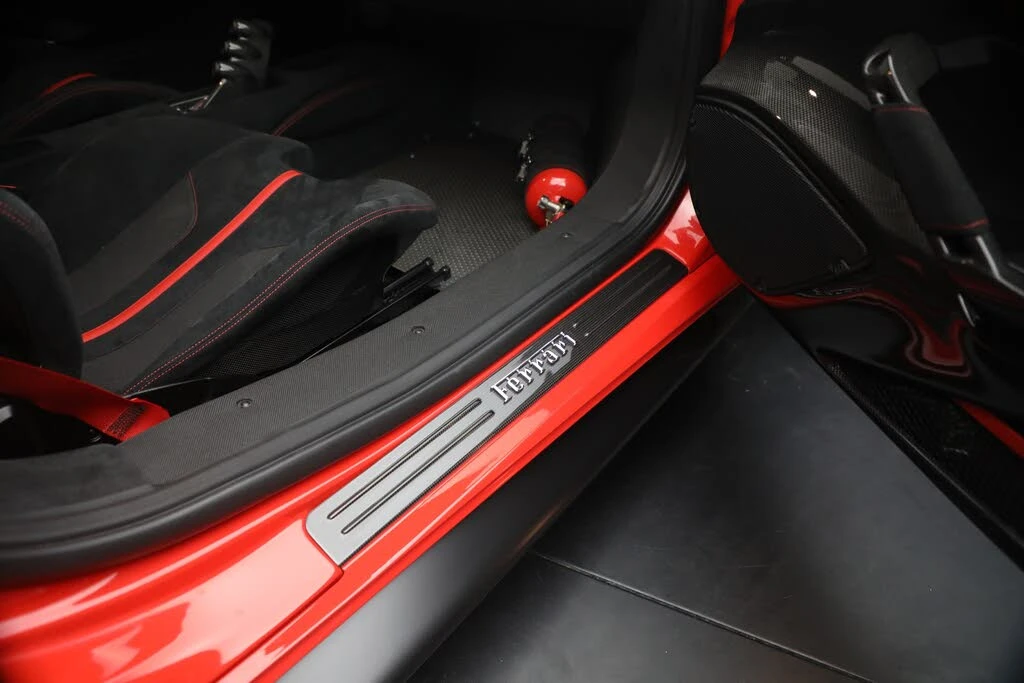 2019 Ferrari 488 Pista - Image 30 of 31