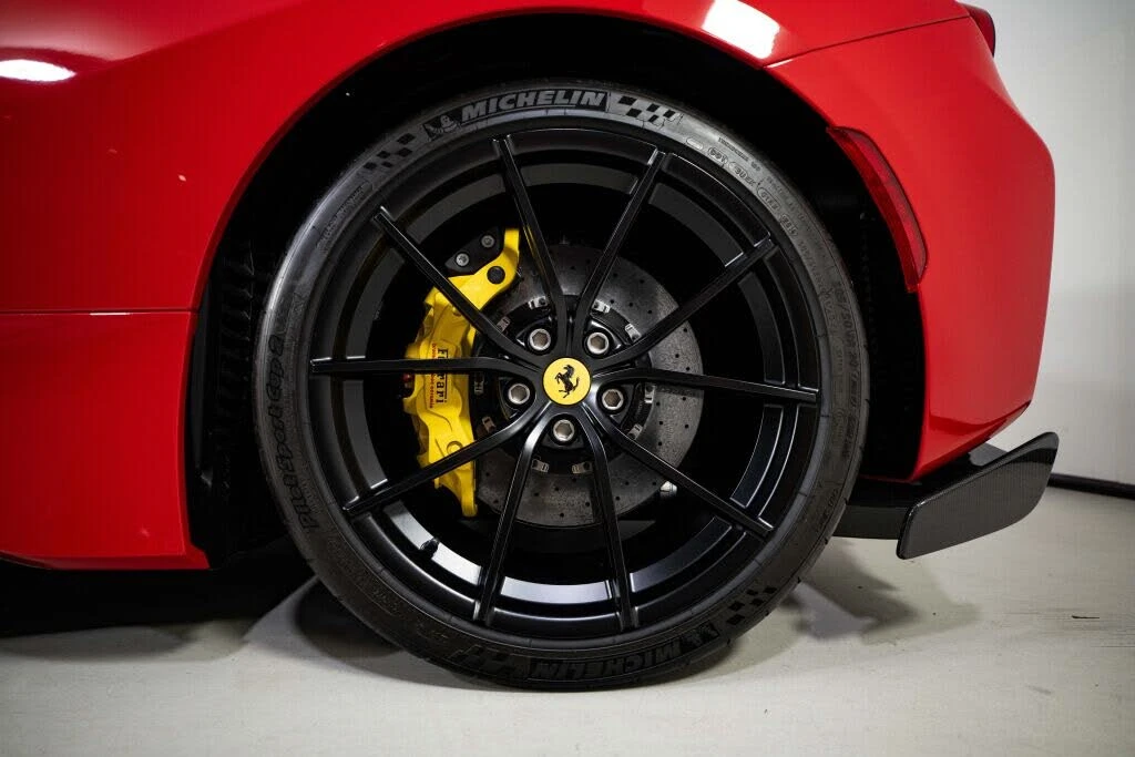 2019 Ferrari 488 Pista - Image 15 of 31