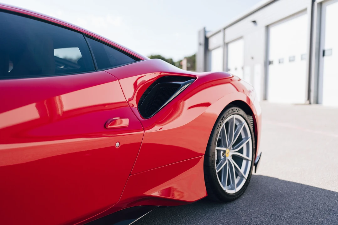 2019 Abarth 1000 - Image 5 of 31