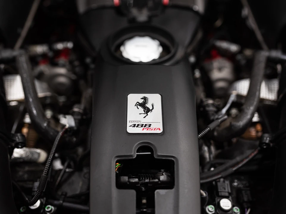 2019 Ferrari 488 Pista - Image 18 of 21