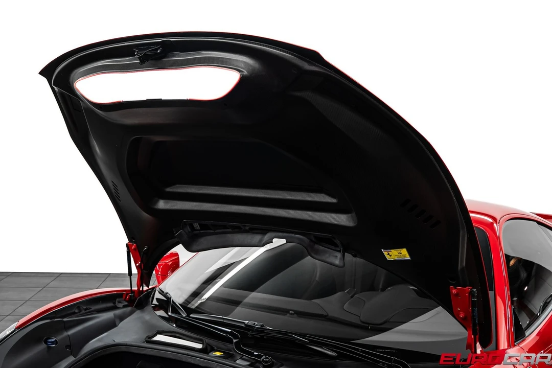 2019 Ferrari 488 Pista - Image 10 of 31