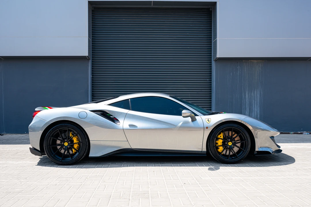 2019 Ferrari 488 Pista - Image 11 of 31