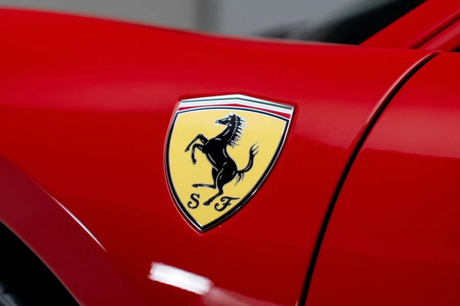 2019 Ferrari 488 Pista - Image 12 of 31