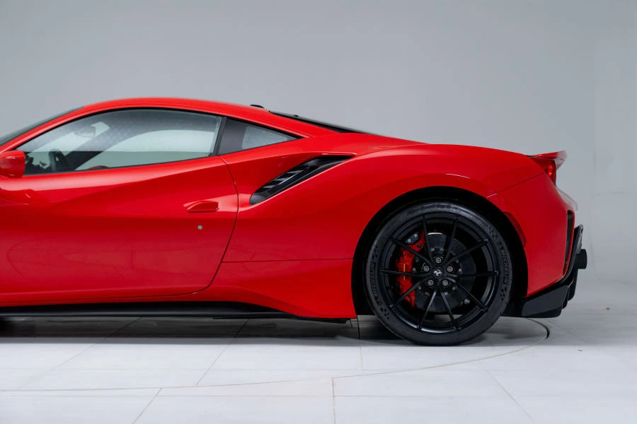 2019 Ferrari 488 Pista - Image 23 of 31