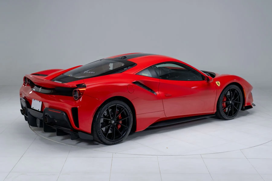 2019 Ferrari 488 Pista - Image 16 of 31