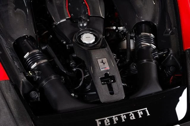 2019 Ferrari 488 Pista - Image 12 of 31