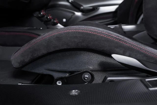 2019 Ferrari 488 Pista - Image 29 of 31