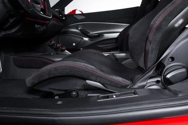 2019 Ferrari 488 Pista - Image 28 of 31