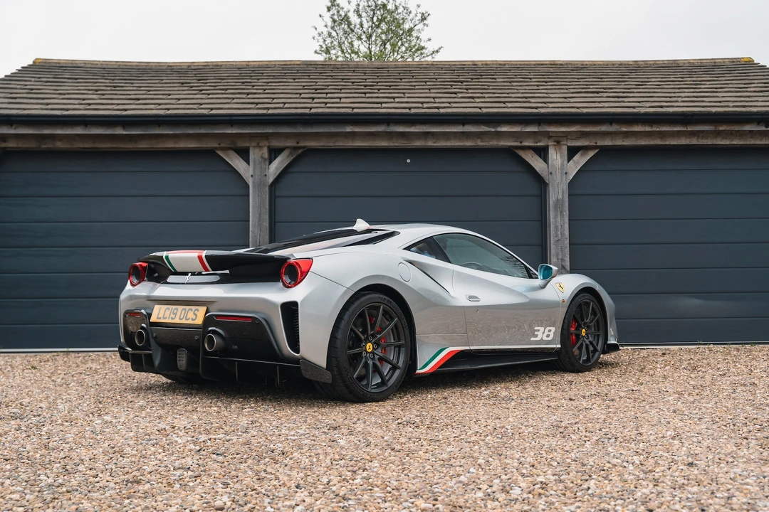 2019 Ferrari 488 Pista - Image 13 of 31