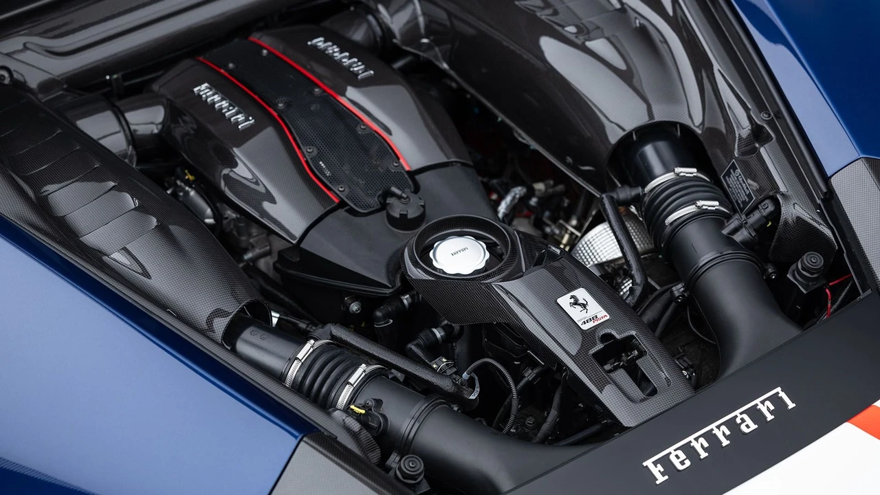 2019 Ferrari 488 Pista - Image 15 of 31