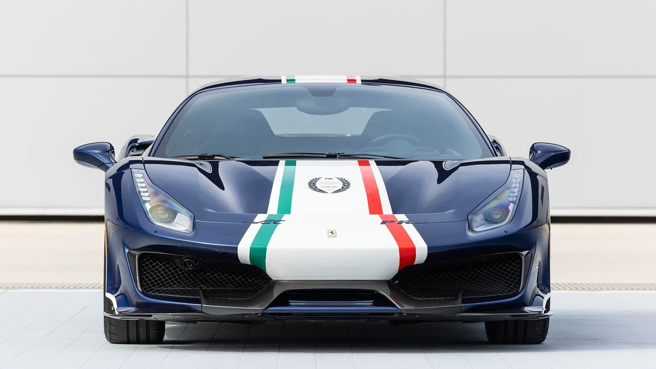 2019 Ferrari 488 Pista - Image 13 of 31