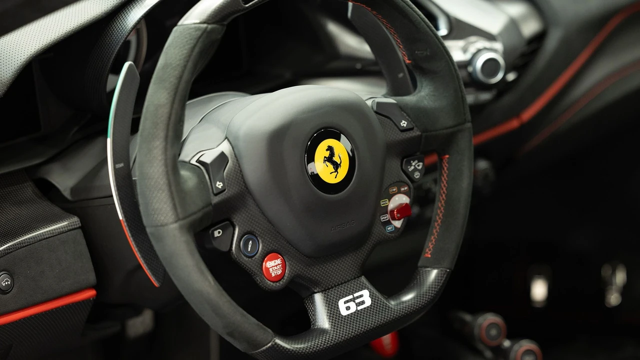2019 Ferrari 488 Pista - Image 16 of 31